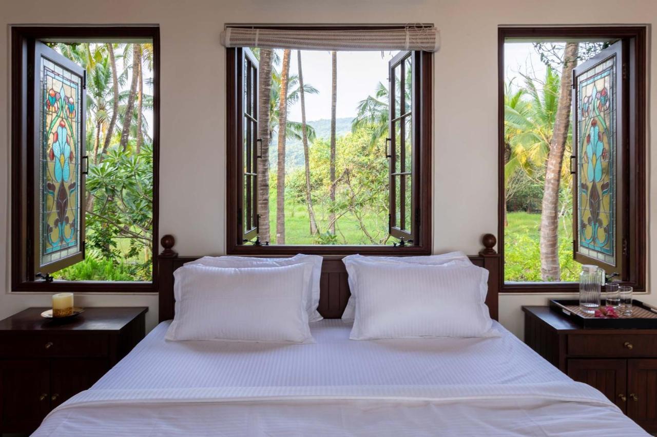 Casa Del Mer By Stayvista - Nearby Beach With, Sea-View Rooms & Coconut Farm Alībāg Extérieur photo