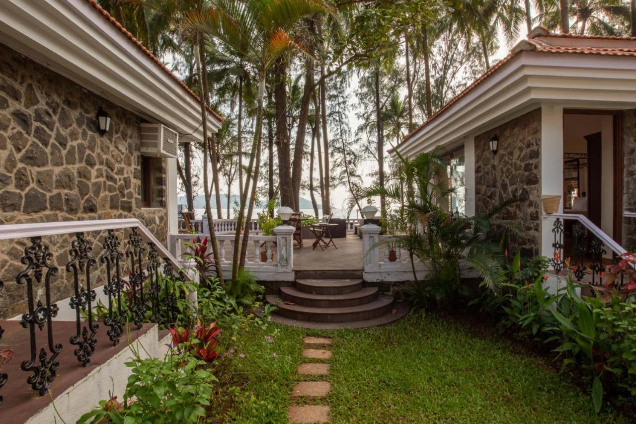 Casa Del Mer By Stayvista - Nearby Beach With, Sea-View Rooms & Coconut Farm Alībāg Extérieur photo