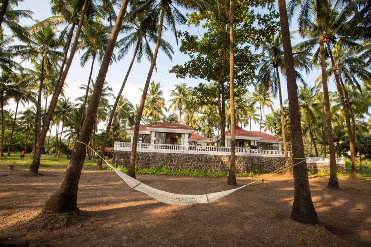 Casa Del Mer By Stayvista - Nearby Beach With, Sea-View Rooms & Coconut Farm Alībāg Extérieur photo